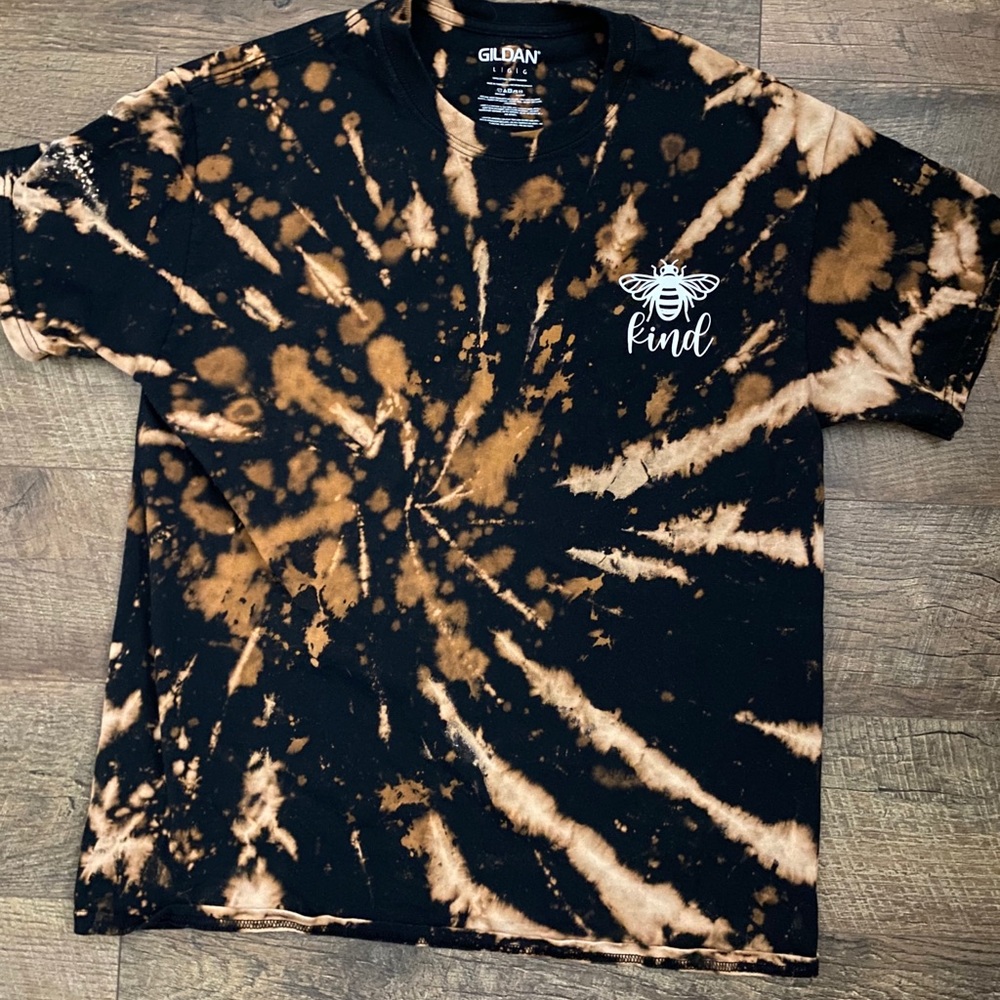 🐝 kind bleach tie dye